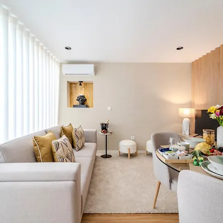 Apartment Seventy Four